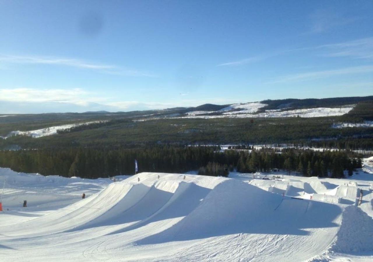 Stuga Saelen Klaeppen 5 Baeddar Uthyres Veckovis Soendag - Soendag Sälen Exterior foto